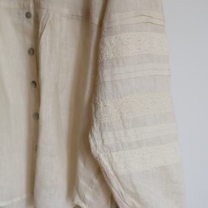 Linen Blouse with Lace Sleeves: Vintage Style Spring Top