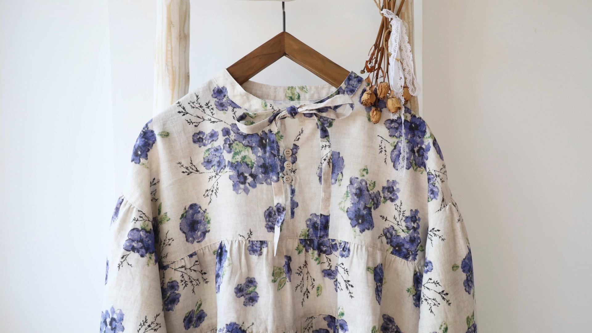 long sleeves, linen blouse, women top, vintage style blouse, flora and botanic pattern